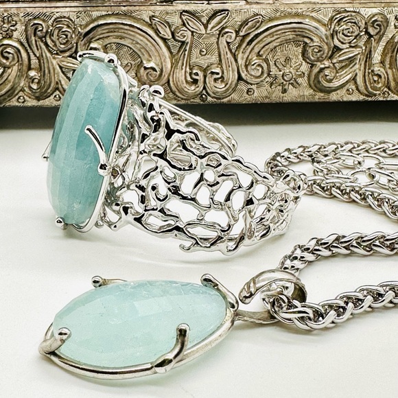 🔥Vintage Demi semi precious crystal bracelet necklace set - Picture 17 of 17